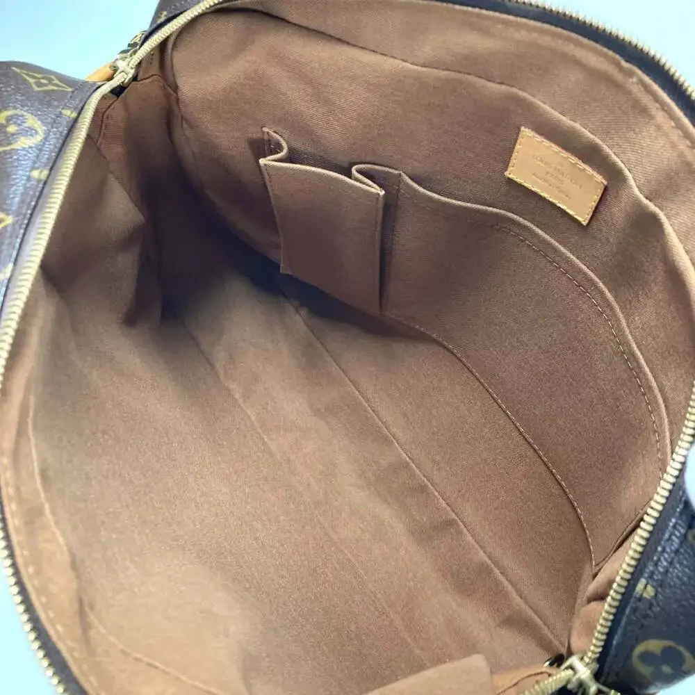 LOUIS VUITTON Authentic Brown Monogram Canvas Tote Bag